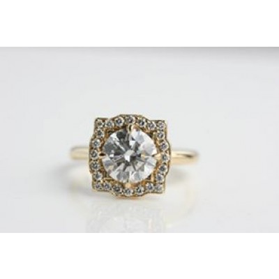 18k diamond engagement ring 