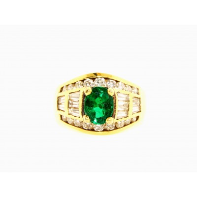 18K Yellow Gold Baguette Diamond and Emerald Ring