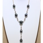 18 karat Pearl and Diamond necklace