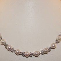 18 Karat White Gold Diamond and Pearl Necklace.