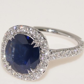 18 Karat White Gold Sapphire and Diamond Ring.